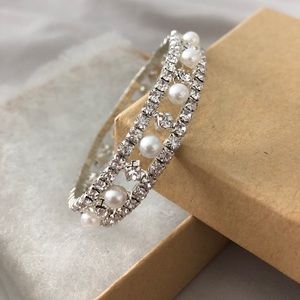 Pearls and diamond sparkly bracelet